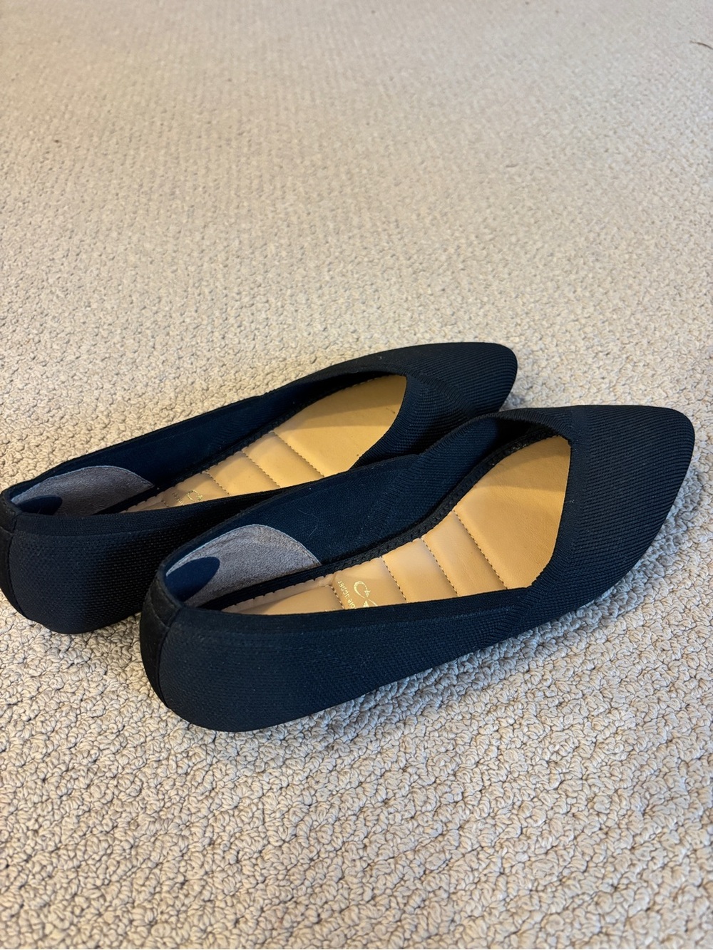 Kelly & Katie Classic Ballet Flats -  Stretch Size 8.5